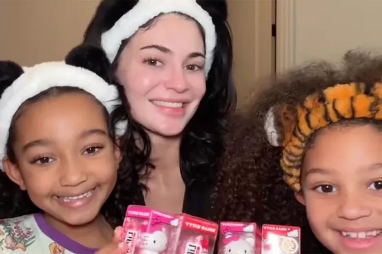 Kylie Jenner’s Girl Stormi and Niece Chicago Hotshot Their Skincare Abilities in Charming TikTok Video